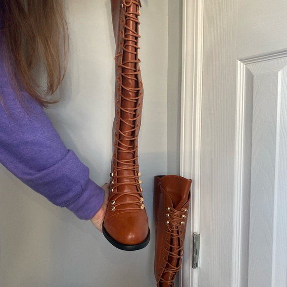 NWOT Women’s size 7.5 lace-up knee boots - Picture 4 of 5